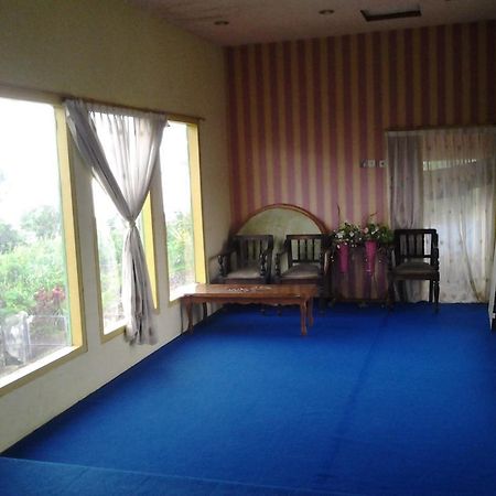 Villa And Resto Basanova Batu (East Java) Ngoại thất bức ảnh