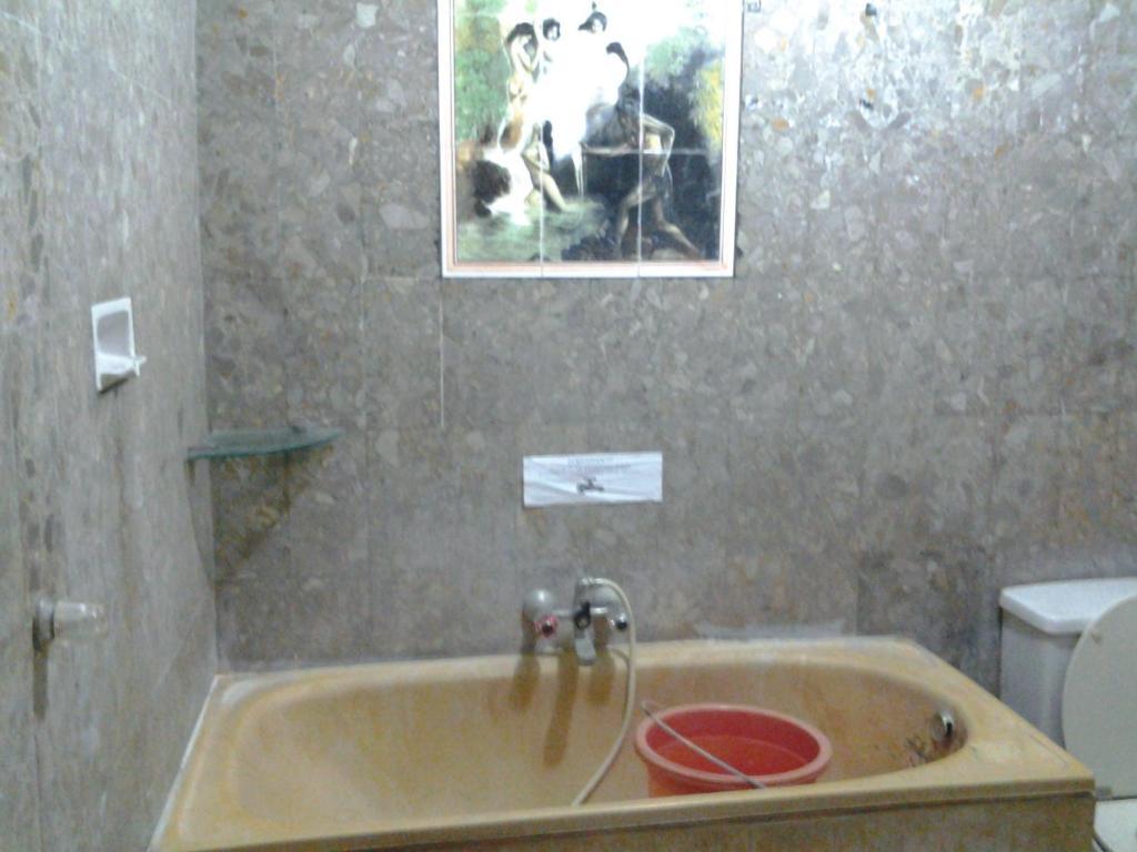 Villa And Resto Basanova Batu (East Java) Ngoại thất bức ảnh